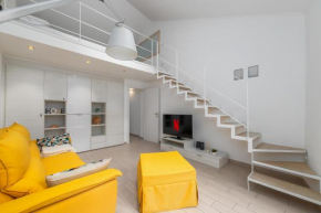 Suite Tra il Porto e il Centro, 150m dal Mare,Wifi Savona